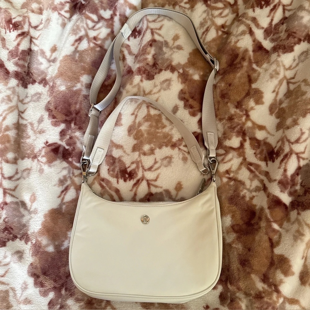 Lululemon City essentials Small shoulder bag 3L